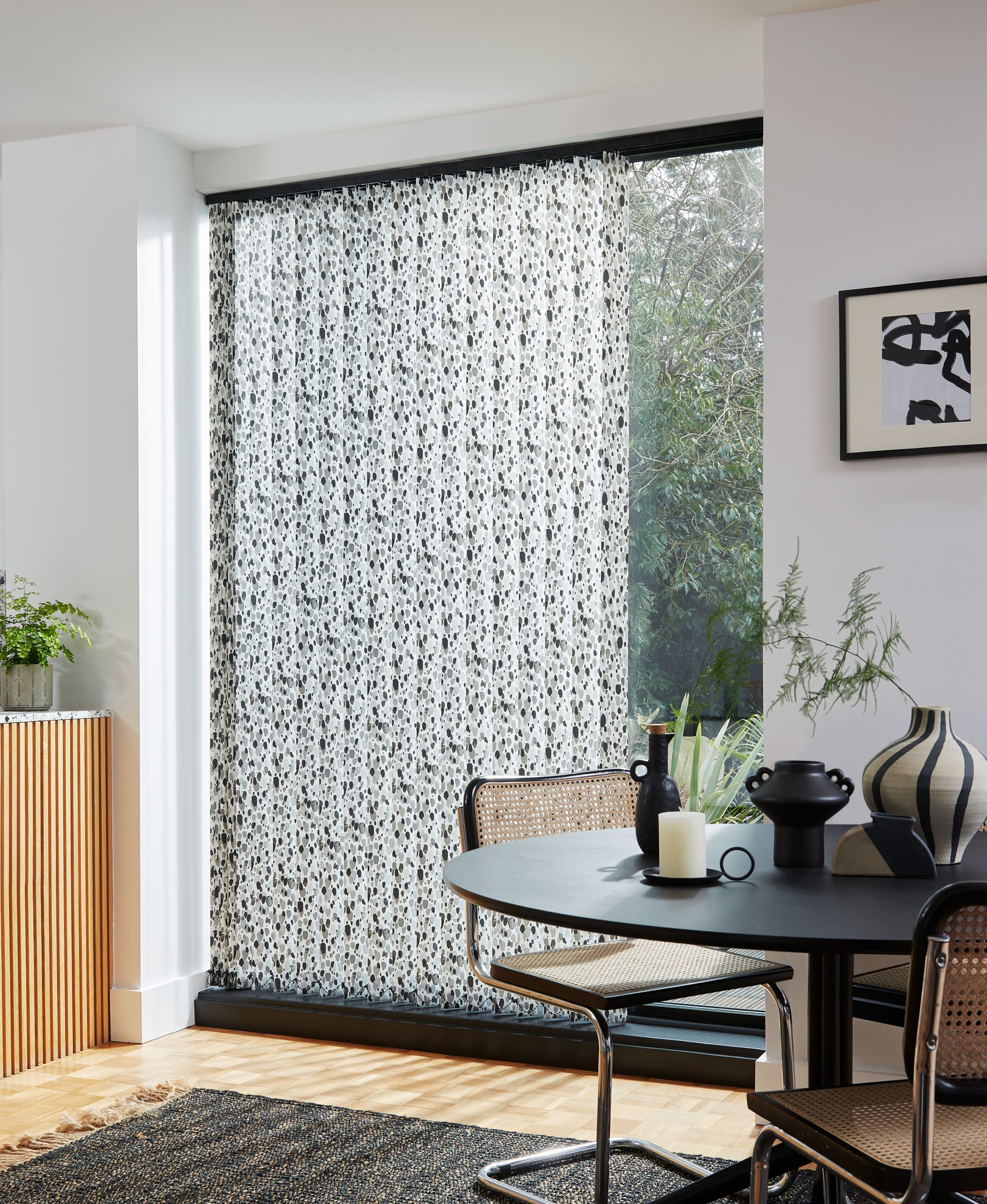 Vinnie Carbon vertical blind portrait