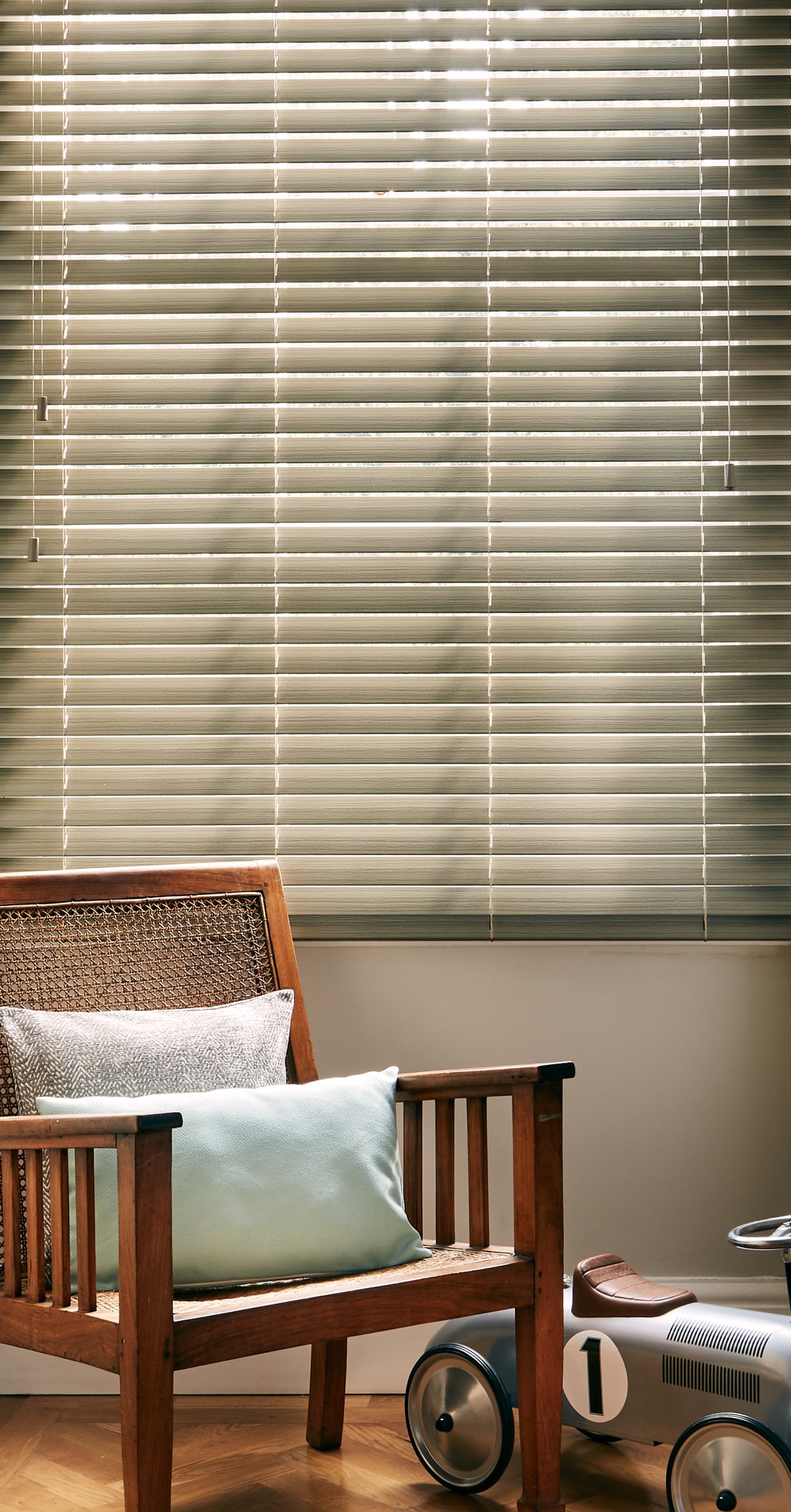 Expressions haze Venetian close-up