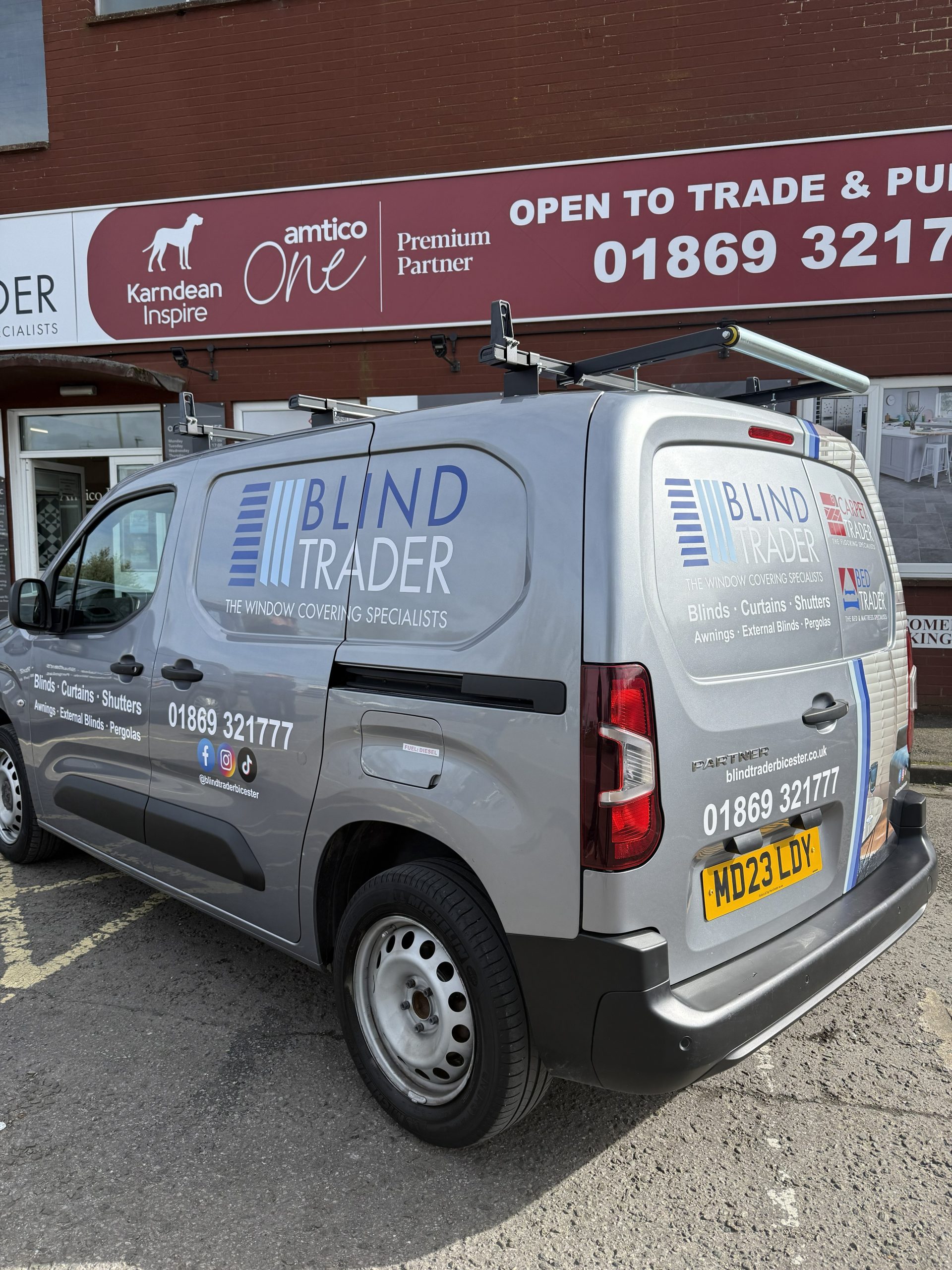 Blind Trader van with new graphics